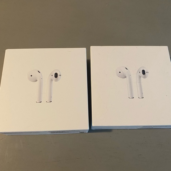 Apple earbud charger case (buds not included) - Picture 3 of 3